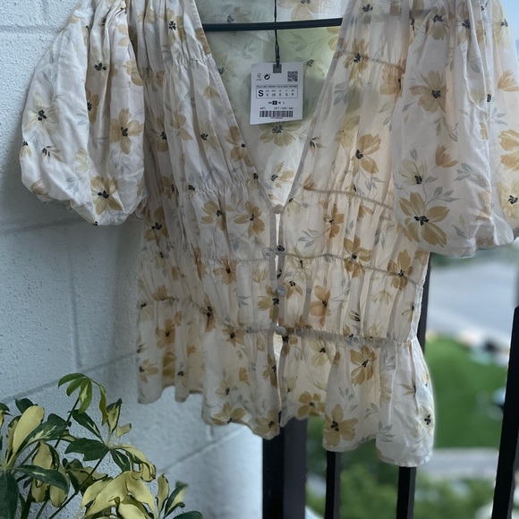 Meet your Posher, Joy - Picture 1 of 1